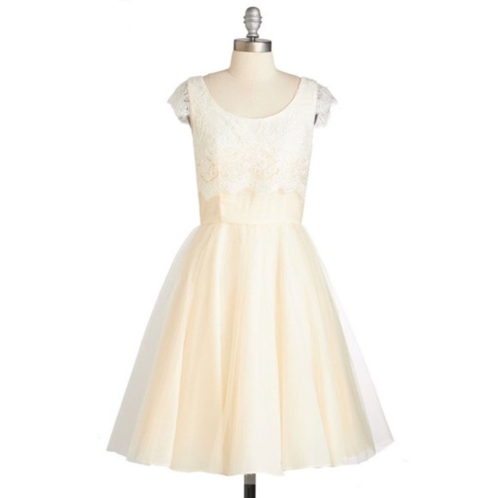 NWOT ModCloth Breathtaking Belle Dress in Cloud